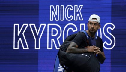 免费高清足球视频无插件在线直播-打败世界第一 克耶高斯2022重生的戏码在纽约继续