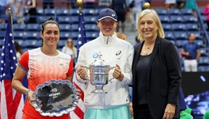 虎牙直播-决赛“拼下限”彰显斯瓦泰克强大 贾巴尔再败给心态