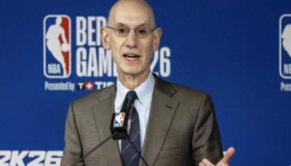 全联盟最受保护球队，哨子无敌，裁判双标，这还怎么保持公平？|雷霆|亚历山大|谢伊·吉尔杰斯-亚历山大|俄克拉荷马雷霆队|纽约尼克斯队_新浪体育_新浪新闻