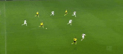 1649461361533010698.gif 多特.gif